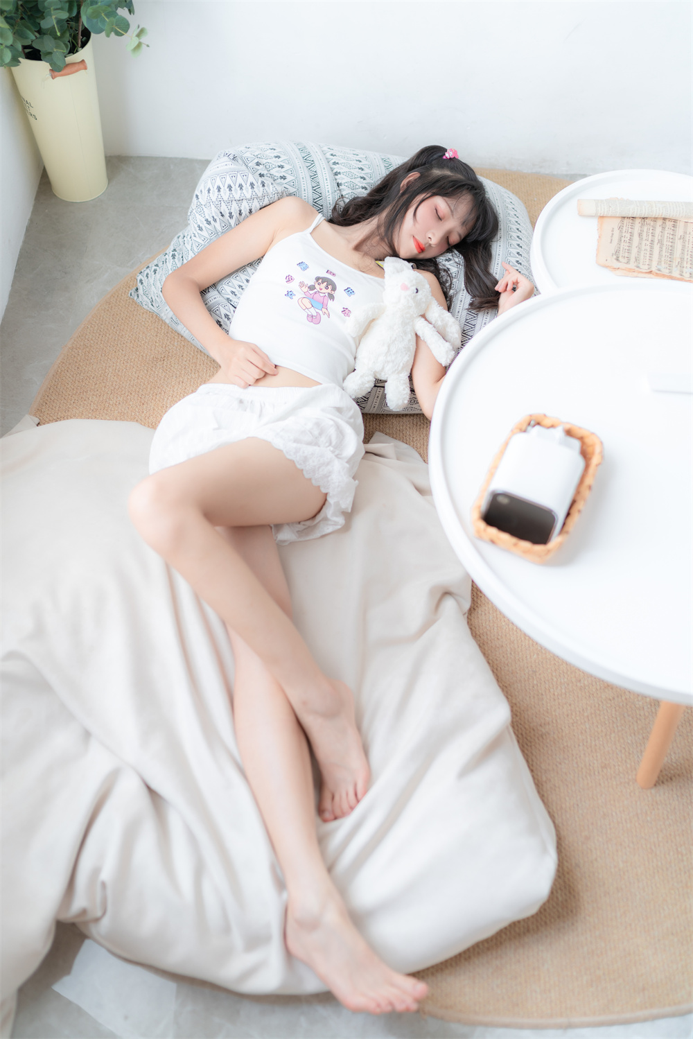 【在线看】喵糖映画 VOL.465 [32P]-秘语空间